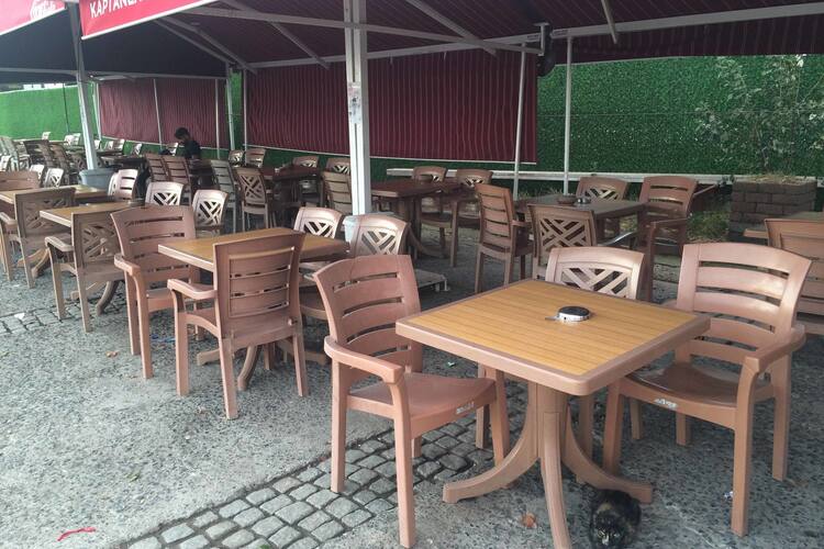 Kaptanlar Cay Bahcesi Photos Pictures Of Kaptanlar Cay Bahcesi Kabatas Istanbul